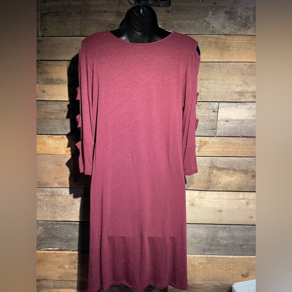 Half Sleeve Dress - Picture 4 of 4